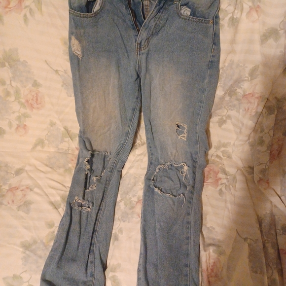 Nasty Gal distressed high-waisted jeans - Picture 7 of 7